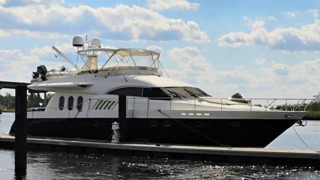 2001 Viking Princess 72