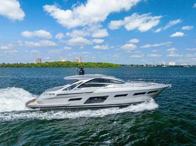 2024 Pershing 7X