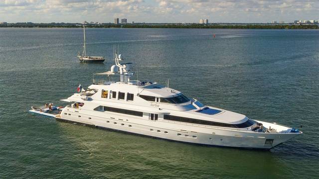 2000 Trident