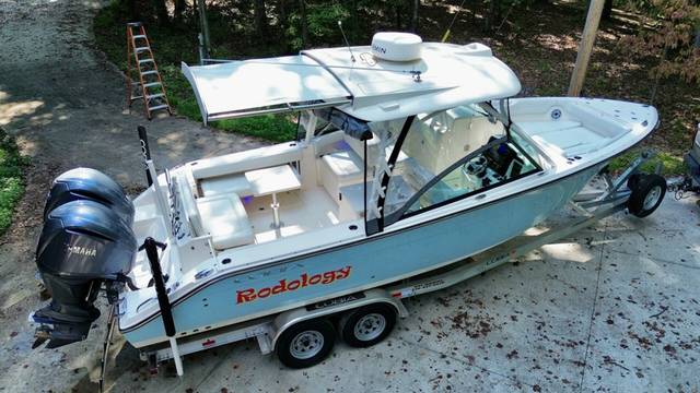 2022 Cobia 280 DC