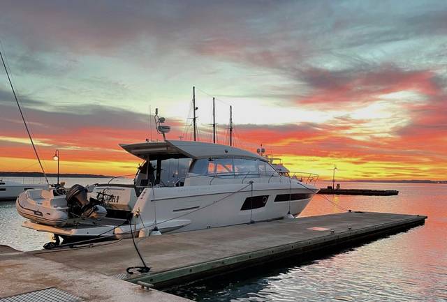 2017 Prestige 500S