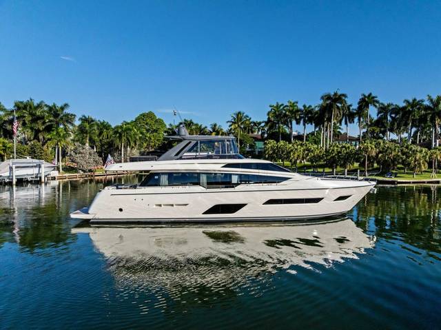 2019 Ferretti Yachts 780