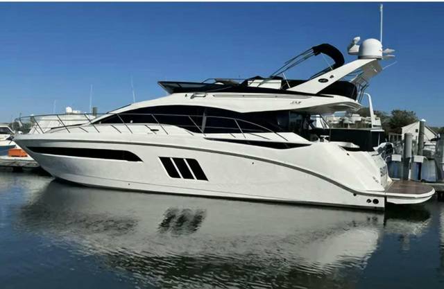 2017 Sea Ray 51 Fly