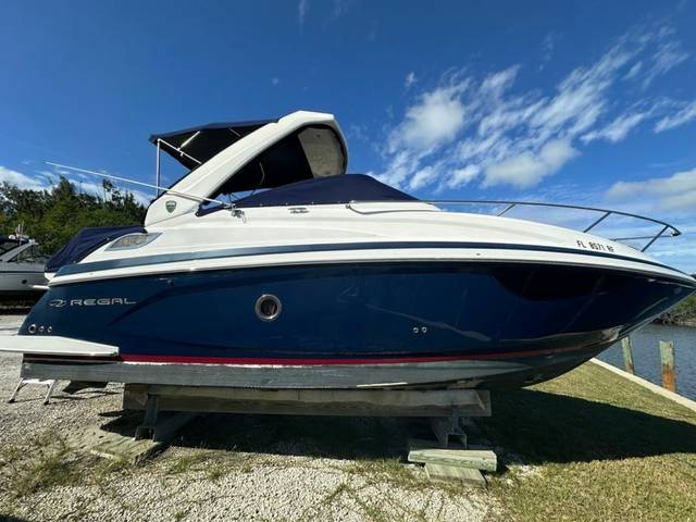 2017 Regal 28 Express