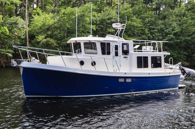 2004 American Tug 34