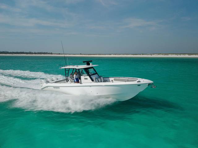 2023 Everglades 365 CC