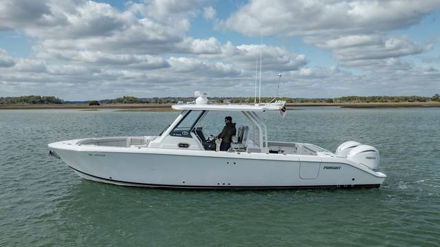 2022 Pursuit 328S Sport