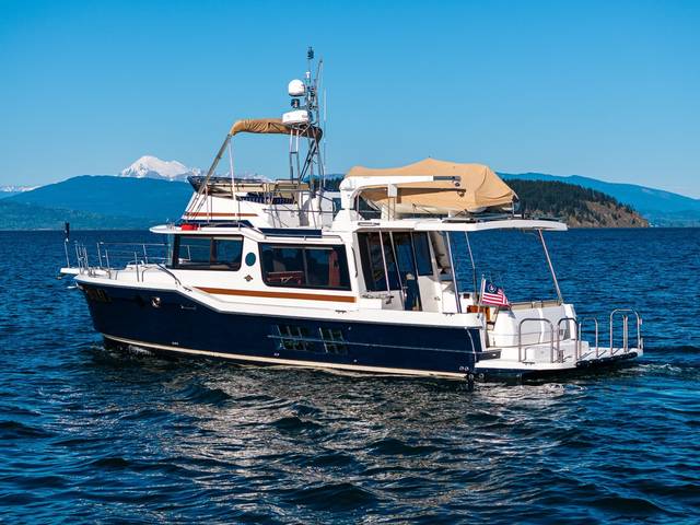 2020 Ranger Tugs R-41 CB