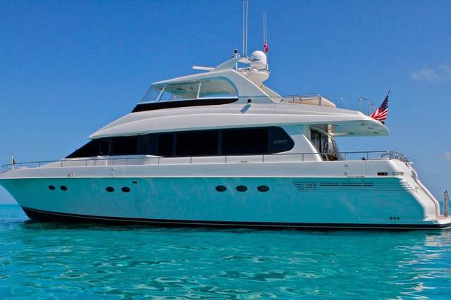 1996 Lazzara Yachts GRAND SALON