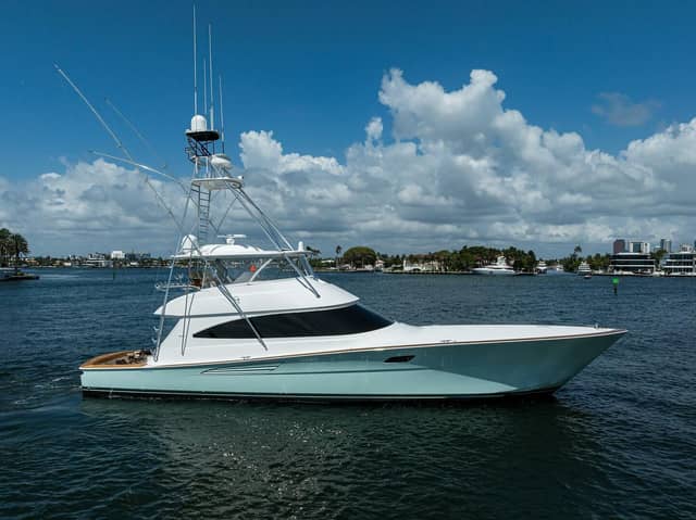 2021 Viking 72 Convertible