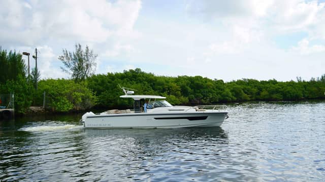 2024 Nimbus Tender 11
