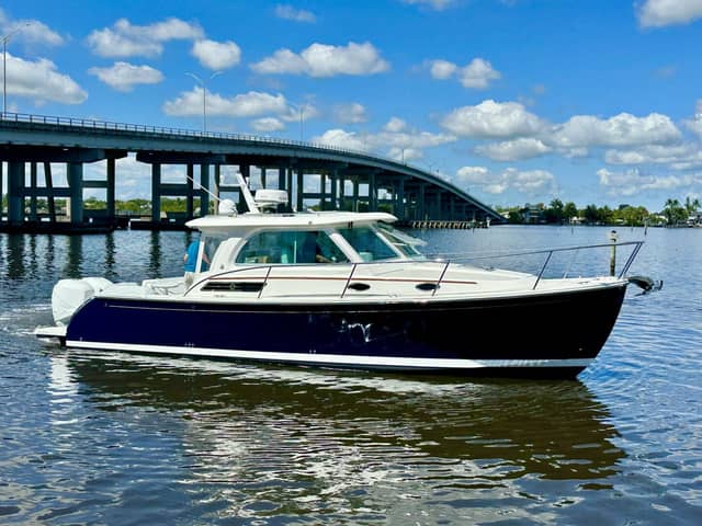 2022 Back Cove 34O