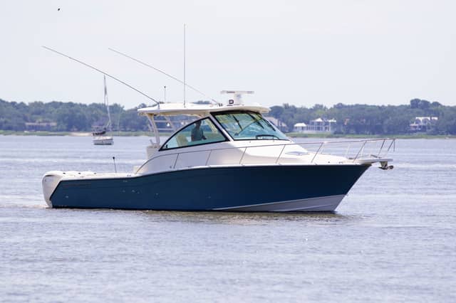 2020 Grady-White 370 Express