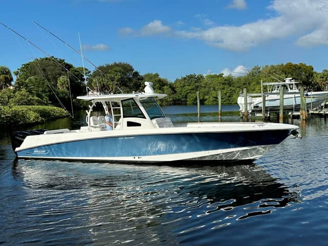 2012 Boston Whaler 370 Outrage