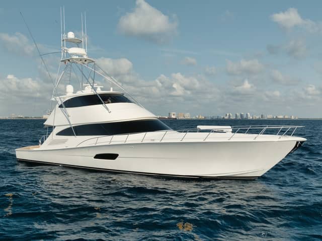 2016 Viking Enclosed Bridge