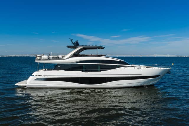 2023 Princess Yachts Y85