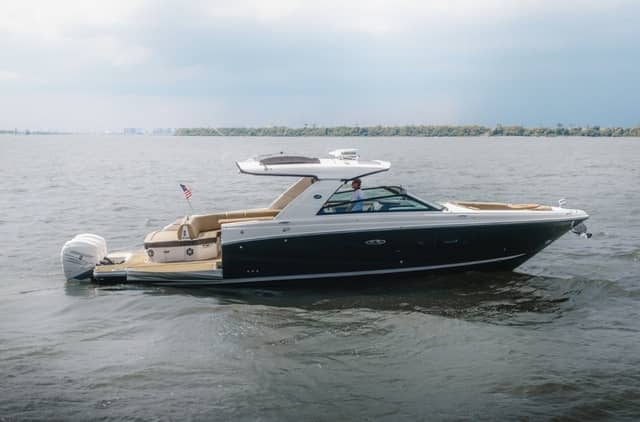 2021 Sea Ray SLX 400 Outboard
