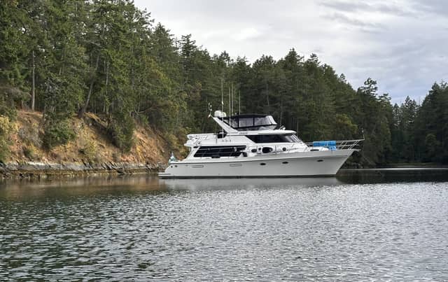 2000 Symbol 50 Pilothouse