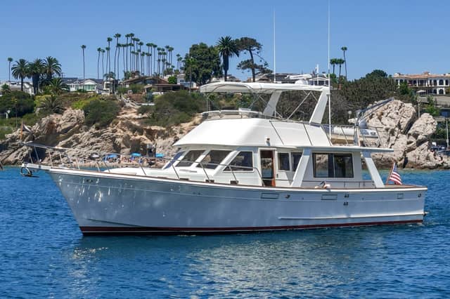 1989 Offshore Yachts Sedan