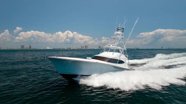 2021 Hatteras 65 GT