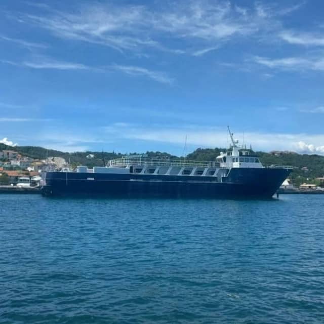2004 Custom Supply Boat