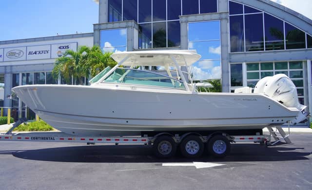 2021 Cobia 330DC