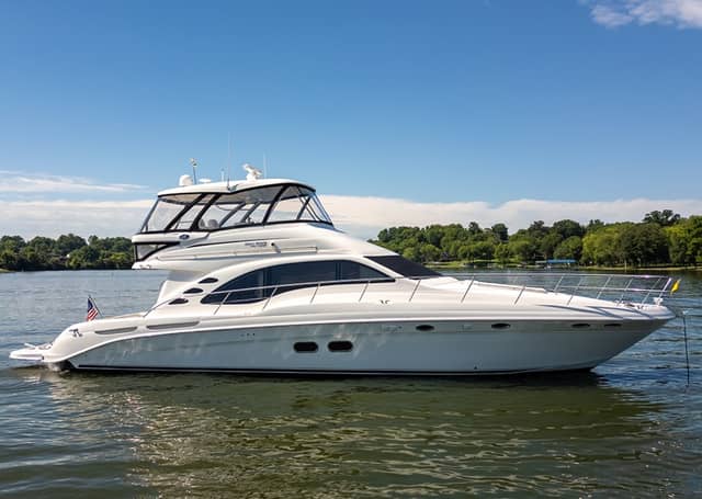2010 Sea Ray 580 Sedan Bridge