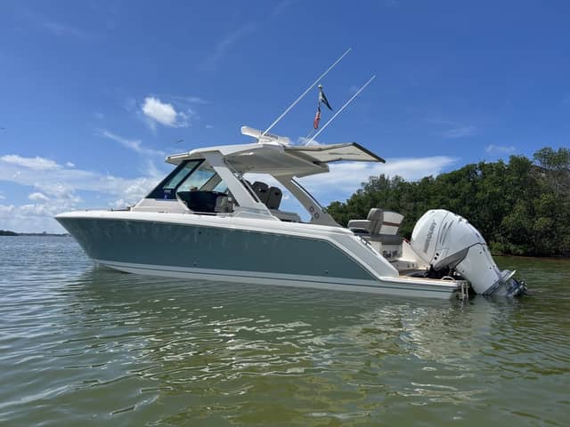 2023 Tiara Yachts 34 LS