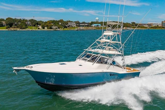2004 Albemarle 410 Express