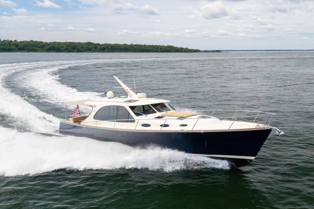 2019 Palm Beach Motor Yachts 55 Sedan