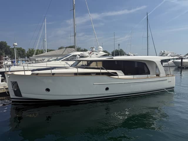 2021 Greenline 40 Hybrid