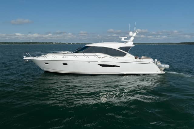 2009 Tiara Yachts 5800 Sovran