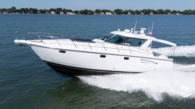2004 Tiara Yachts 4400 Sovran