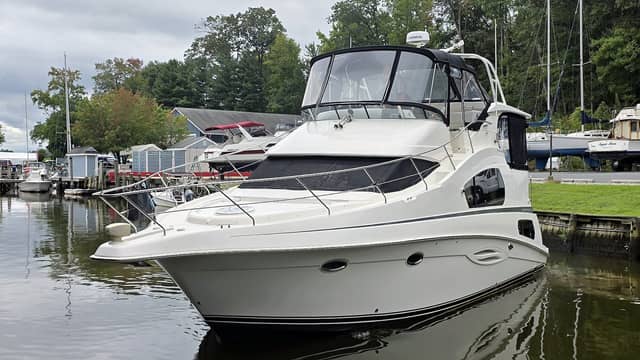 2005 Silverton 39 Motor Yacht