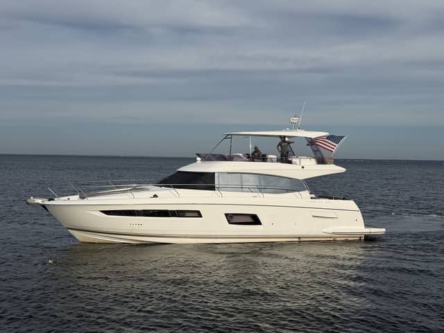 2015 Prestige 550