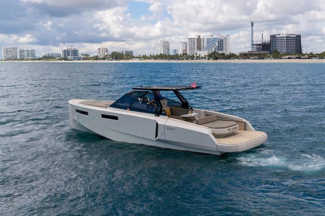 2023 Evo Marine R4