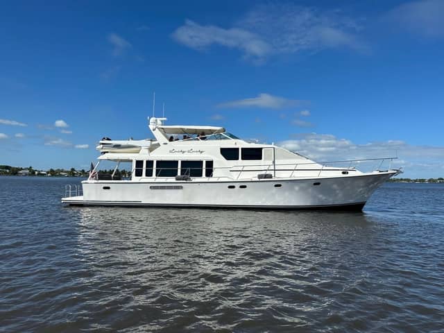 2001 Pacific Mariner 65 Motor Yacht