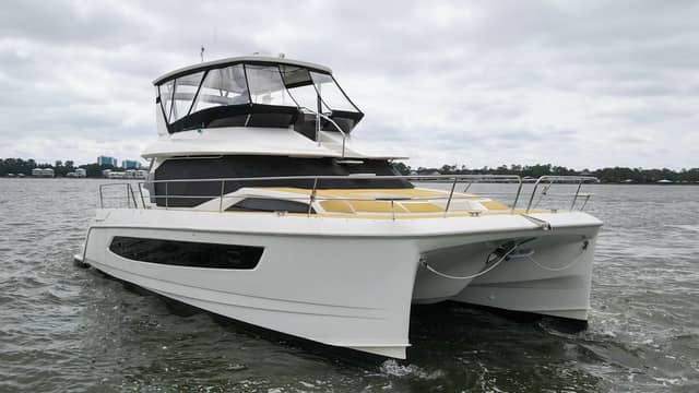 2024 Aquila 44 Power Catamaran