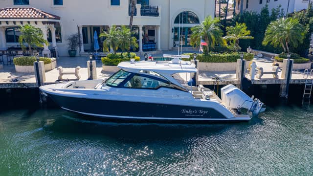 2024 Tiara Yachts 34 LX