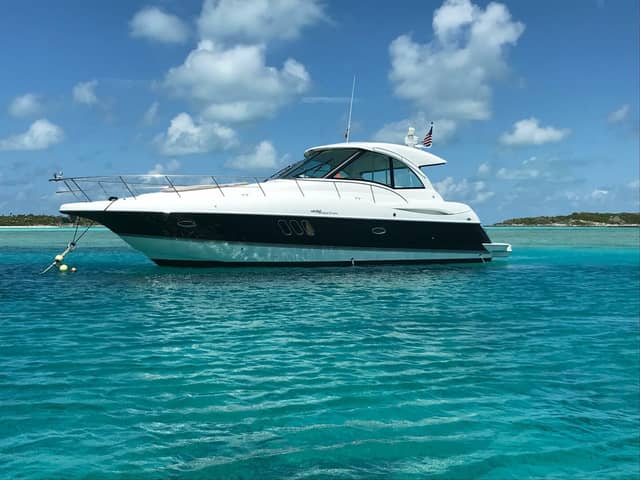 2011 Cruisers Yachts 420 Sports Coupe