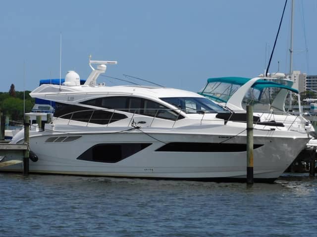 2019 Sea Ray Coupe