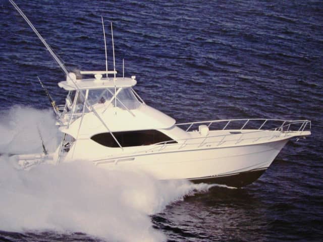 2005 Hatteras Convertible