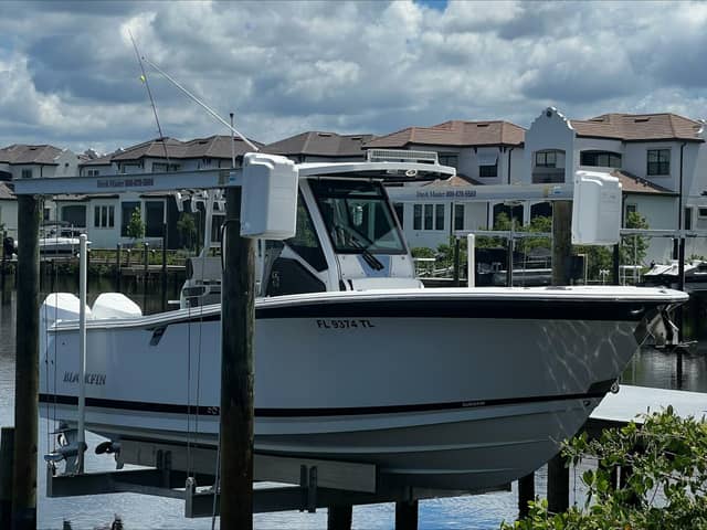 2023 Blackfin 272 CC
