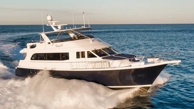 2002 Hatteras CPMY
