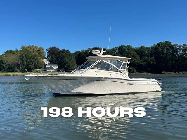 2016 Grady-White 330 Express