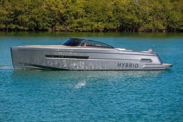 2018 Canard eMotion HYBRID