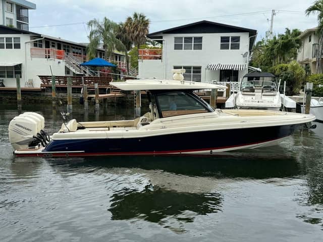 2022 Chris-Craft Calypso 35