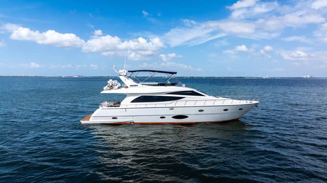 2009 Uniesse 65 Motor Yacht