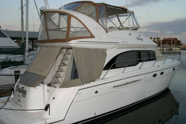 2005 Meridian 411 Sedan