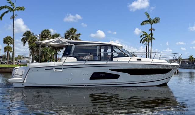 2020 Jeanneau NC 1095 Coupe